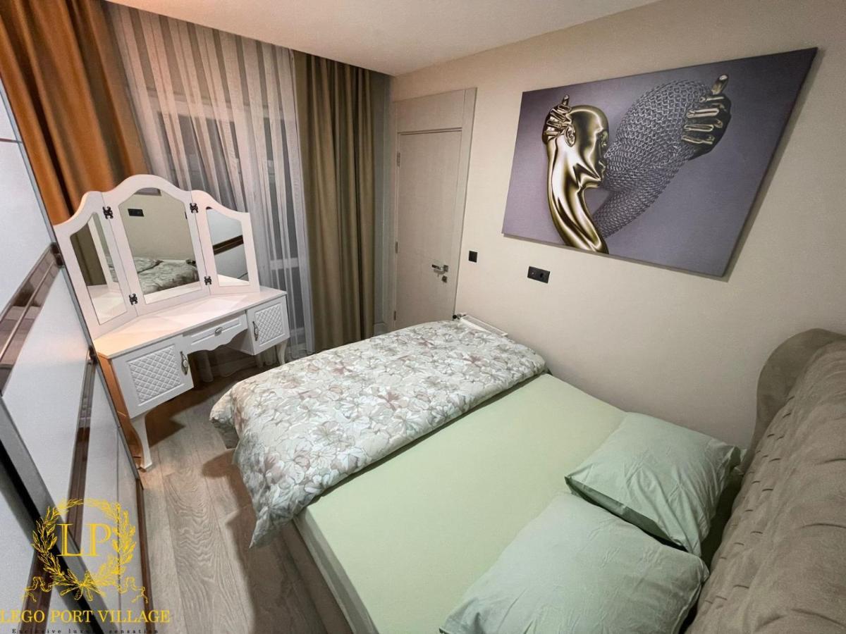Close Airport,Mall Of Antalya Shopping Center,Tram Station Εξωτερικό φωτογραφία